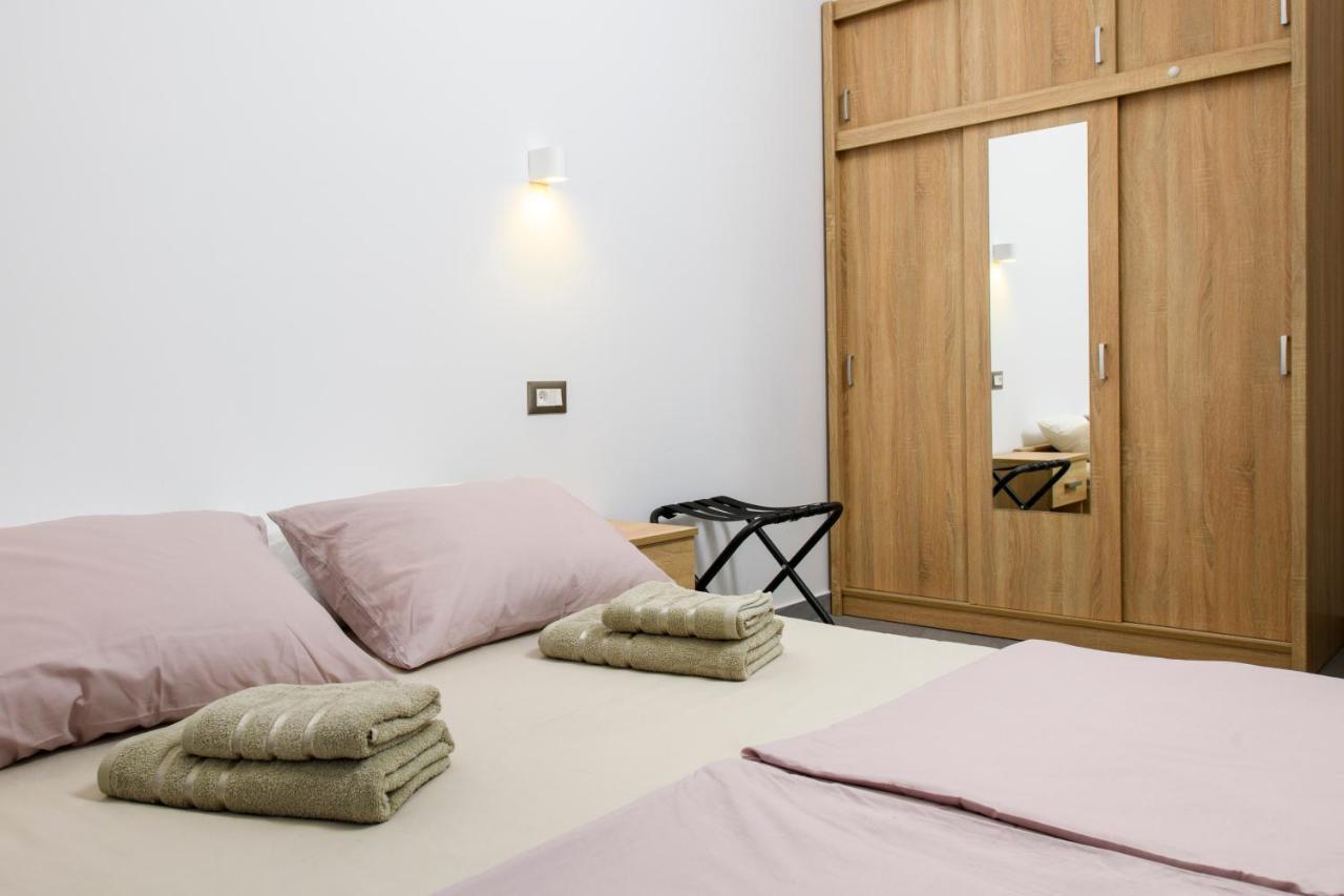 Apartment Delalle Spalato Esterno foto