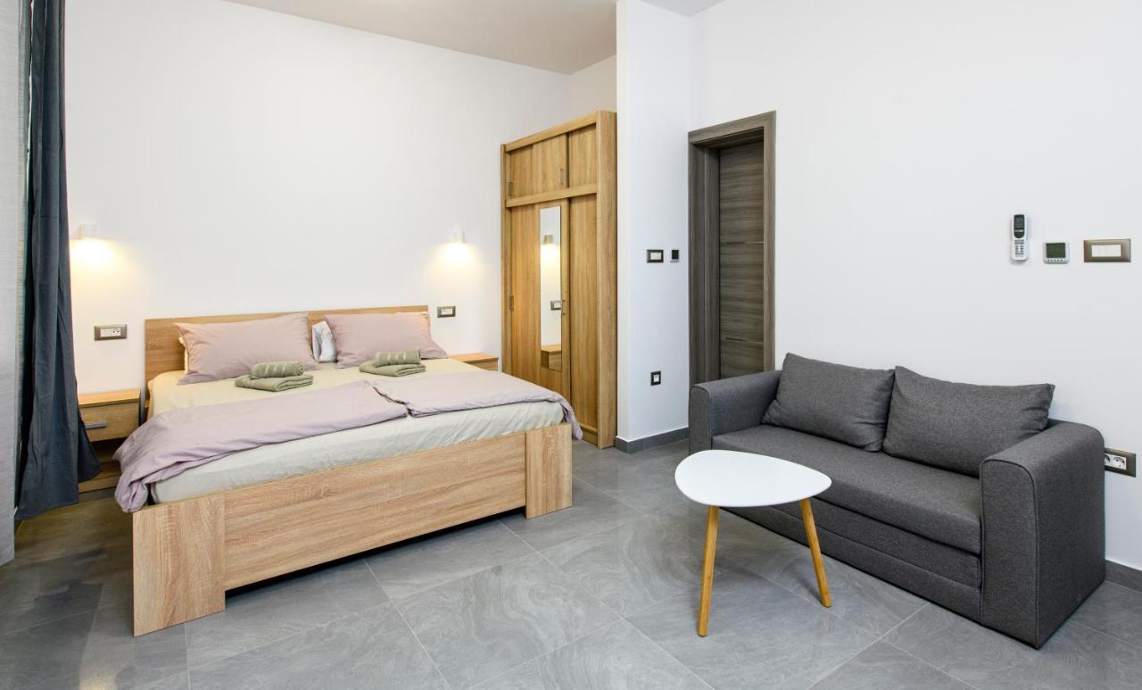 Apartment Delalle Spalato Esterno foto